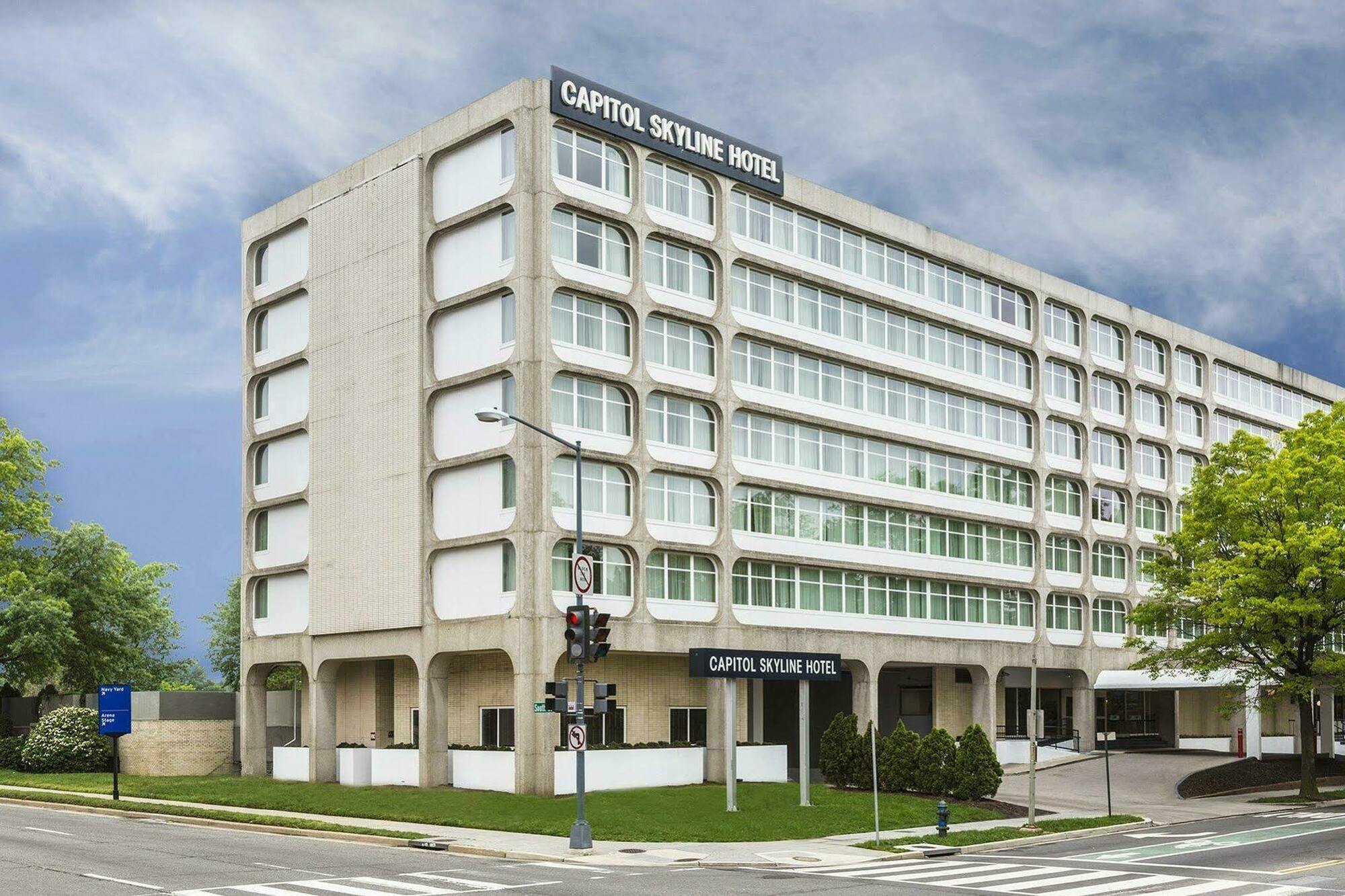 Capitol Skyline Hotel Washington Bagian luar foto